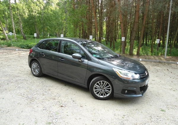 Citroen C4 cena 24900 przebieg: 225000, rok produkcji 2012 z Piaski małe 106